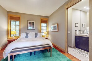 3 bedrooms, WiFi, bed sheets