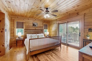 3 Schlafzimmer, Bügeleisen/Bügelbrett, Internetzugang, Bettwäsche