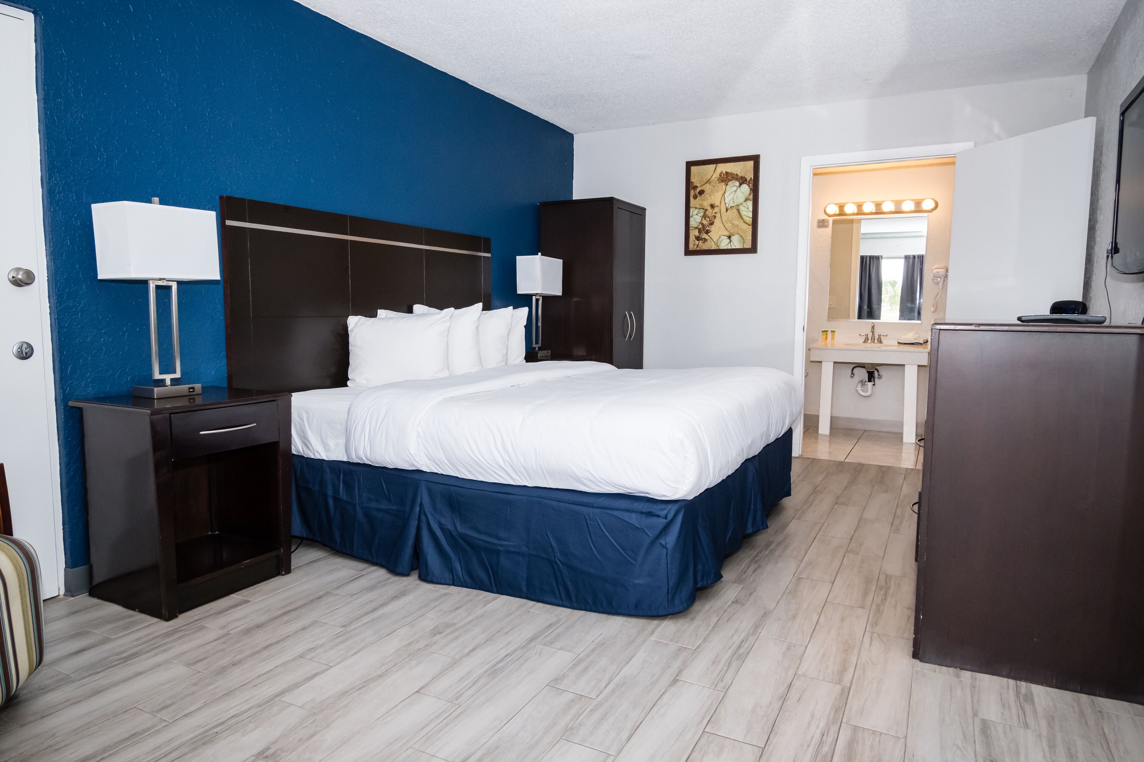 遮光窗帘、熨斗/熨板、免费 WiFi、床单