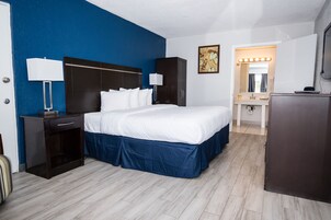 Cortinas blackout, tabla de planchar con plancha y wifi gratis 