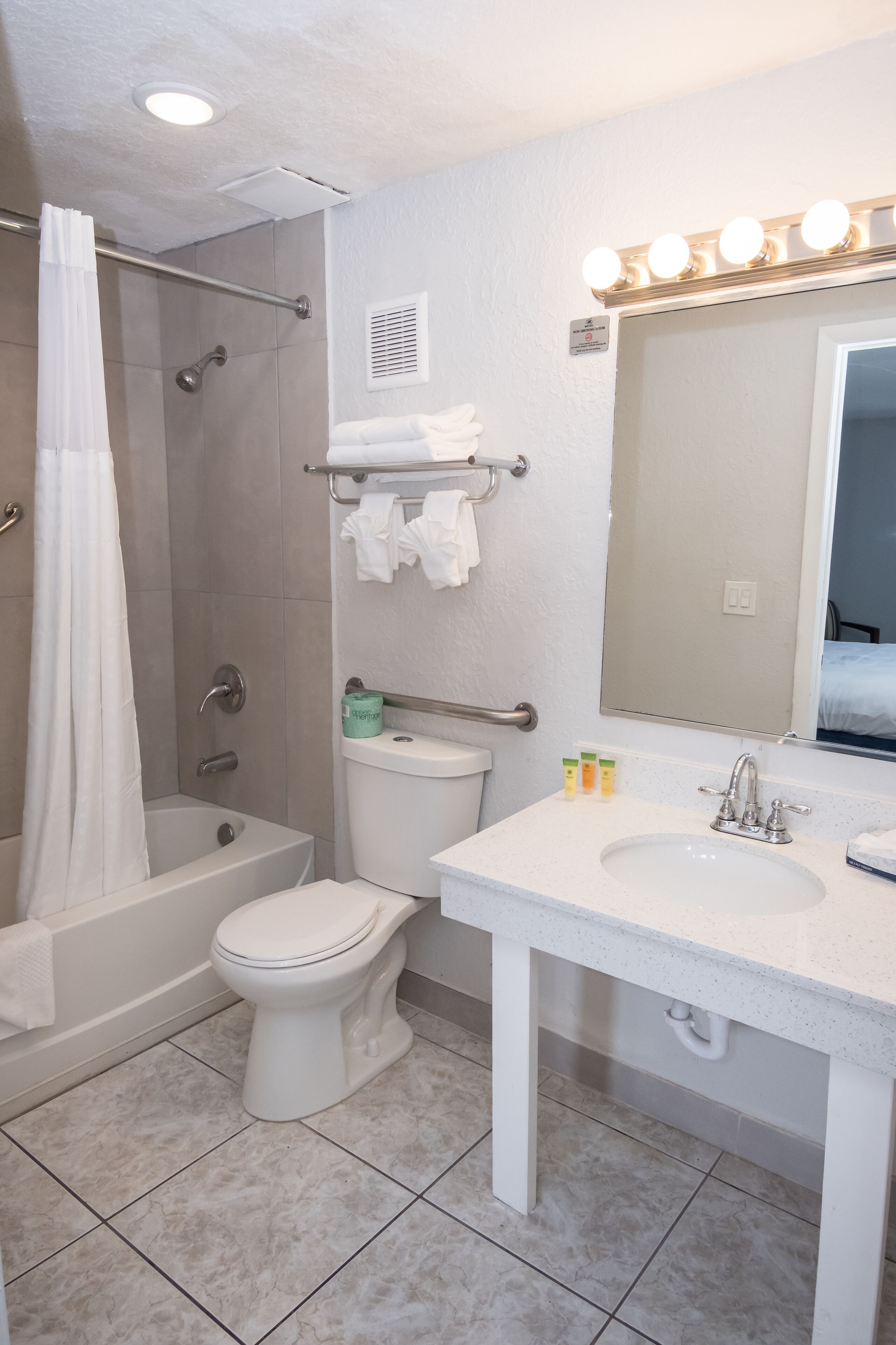 Photo - Motel 6 - Altamonte Springs, FL