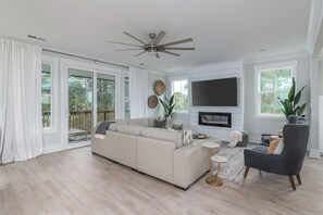 TV, fireplace, table tennis