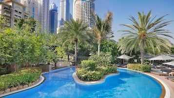 6 outdoor pools, pool umbrellas, pool loungers