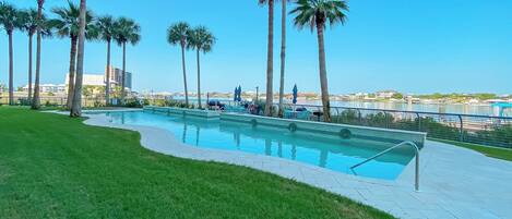 Piscine couverte, piscine chauffée