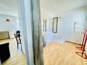 Interior - Mimosa (Bains-les-Bains)
