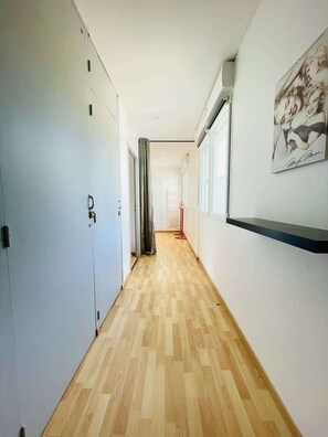 Interior - Mimosa (Bains-les-Bains)