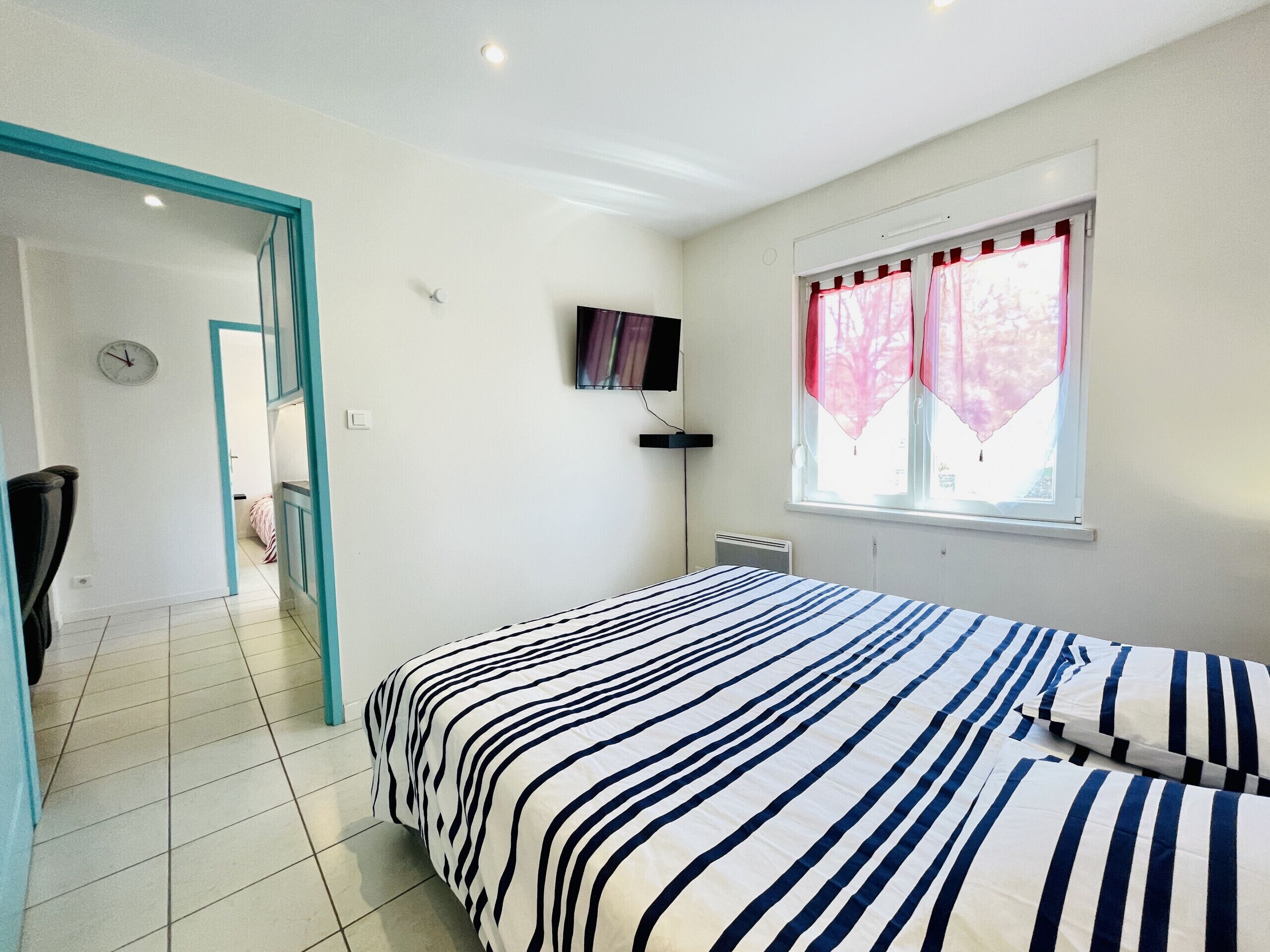 2 chambres, fer et planche à repasser, Wi-Fi gratuit