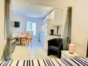 مكواة/لوح كي وواي فاي مجانًا