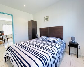 2 chambres, fer et planche Ă repasser, Wi-Fi gratuit