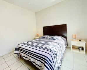 1 Schlafzimmer, Bügeleisen/Bügelbrett, kostenloses WLAN