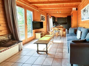 Télévision, cheminée