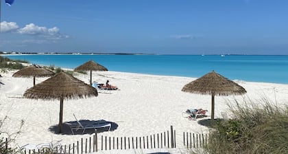 VILLA SOFIA, TREASURE CAY PARADISE, FULLY SANITIZED