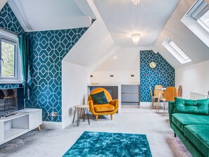 Living area - Portland House Apartment (Bournemouth)