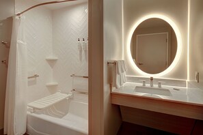 Free toiletries, hair dryer, towels - TownePlace Suites by Marriott Cincinnati Airport South (Florence)
