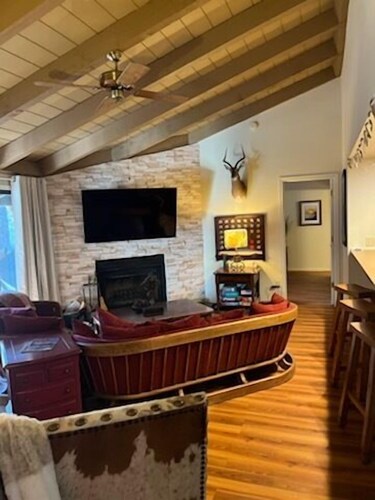 Pinescape- A Retreat in the White Mountains of AZ