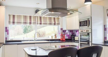 3 bedroom accommodation in Abbeycwmhir