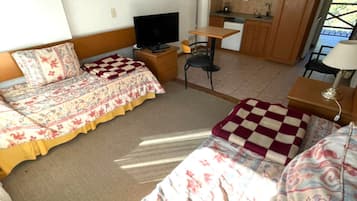 Minibar, wifi gratis y ropa de cama