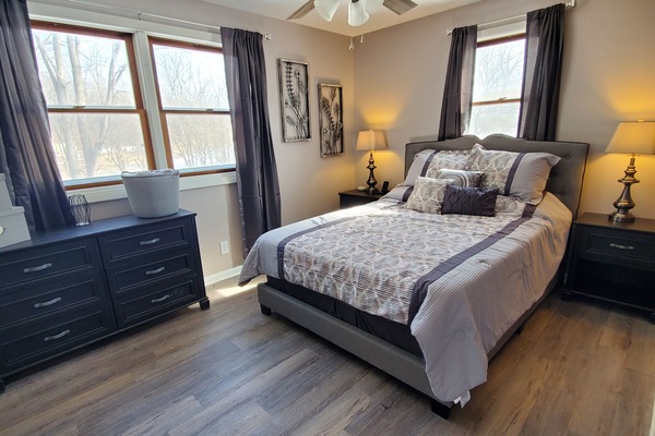 2 bedrooms, in-room safe, iron/ironing board, free WiFi