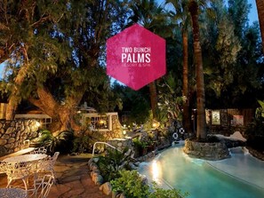 Piscina all'aperto, una piscina riscaldata