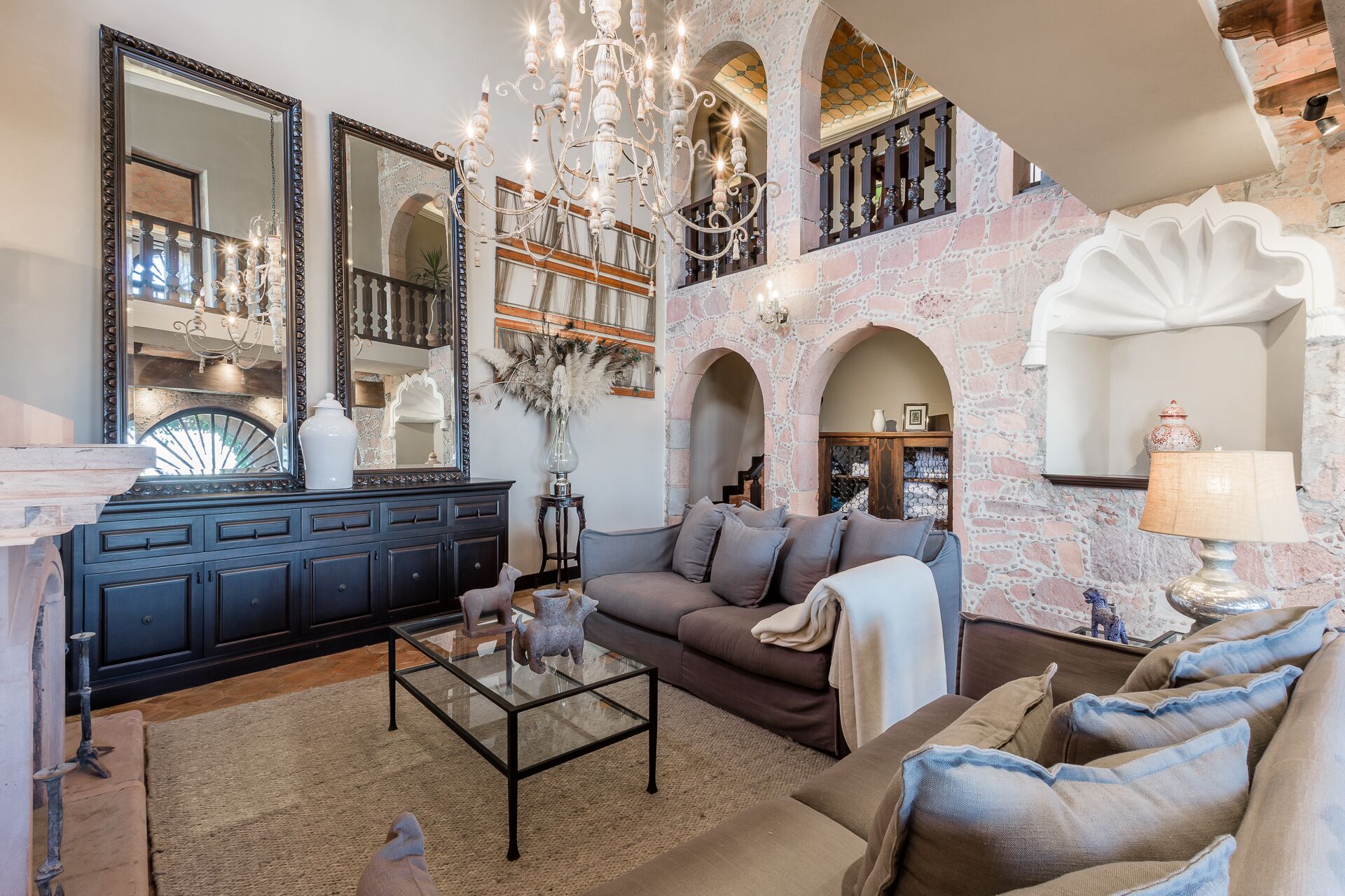 Grand Villa | Living area | 55-inch TV with digital channels, Netflix, streaming services