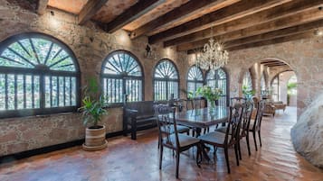 Villa Grand | Comedor