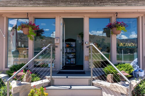 Downtown Salida King Efficiency