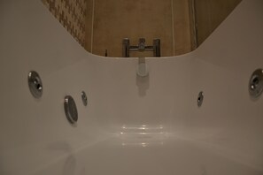 Luxury-Apartment, mit Bad | Badezimmer