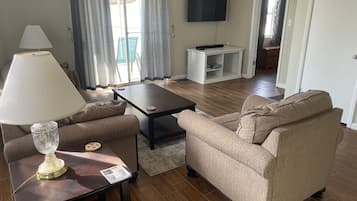 Télévision, livres, vidéothÚque