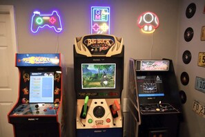 Game room - The Tri-Valley Game House (Downs)