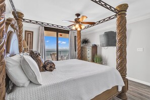 3 多间卧室、免费 WiFi、床单