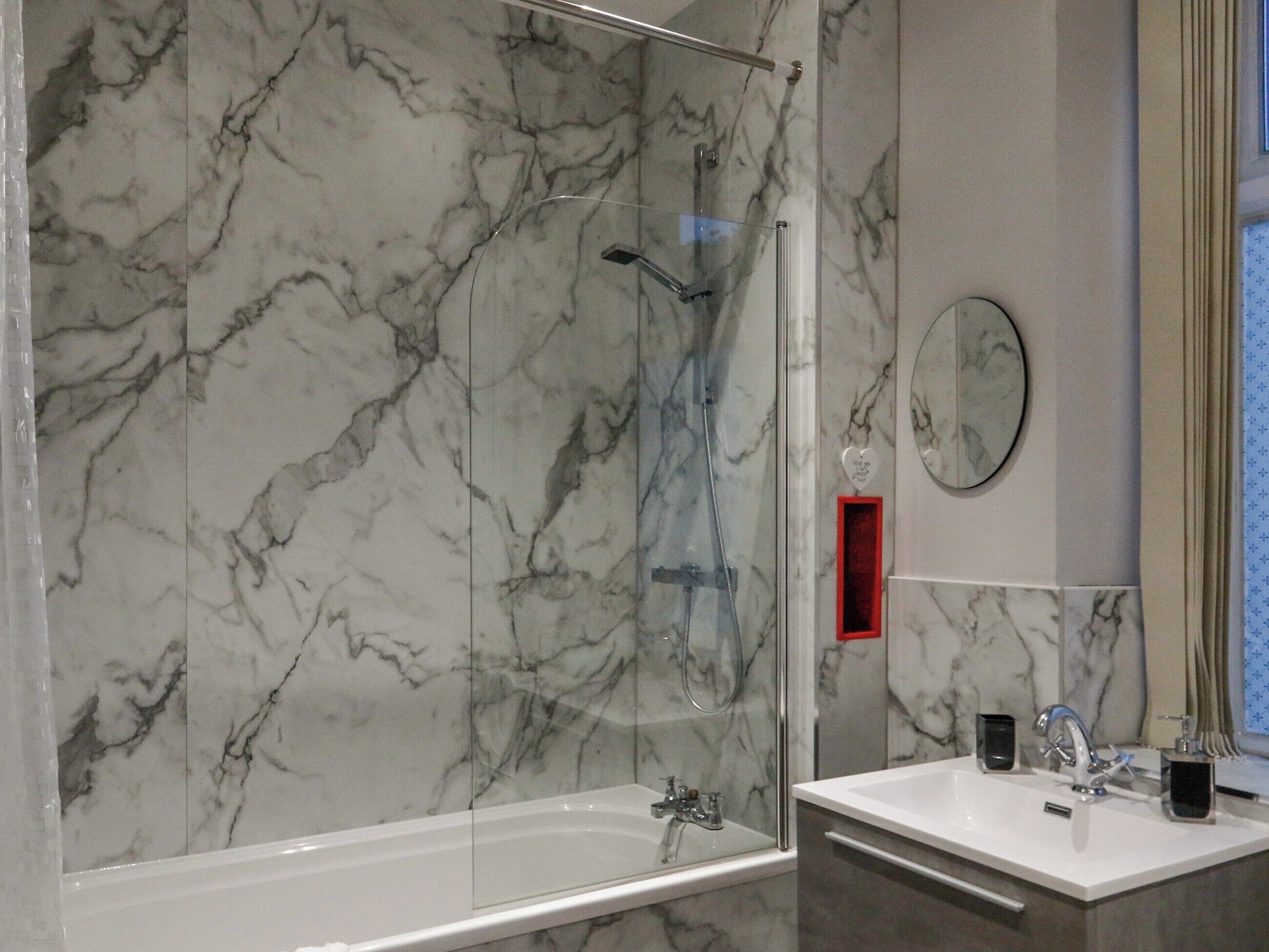 Family Bathroom | Amber Villa, Tideswell, near Buxton