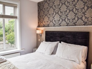 3 chambres, Wi-Fi gratuit, draps fournis