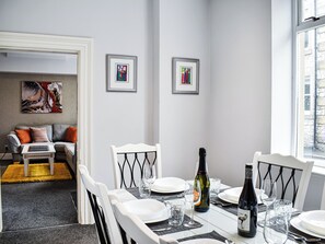 Dining - 3 bedroom accommodation in Tideswell, near Buxton (Tideswell, near Buxton)