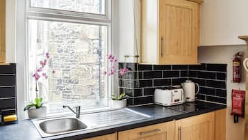 Kitchen | Amber Villa, Tideswell, near Buxton