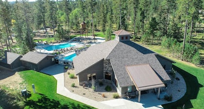 44° North Lodge- Luxury Cabin in Powder House Pass