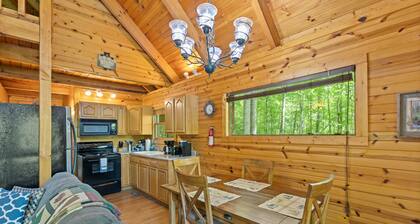 Hot Tub & No Pet Fee - Beary Secluded - Small Family Cabin in Red River Gorge, Kentucky!