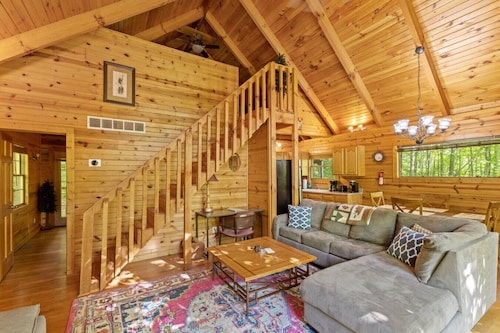 Hot Tub, No Pet Fee, - Beary Secluded - RRG