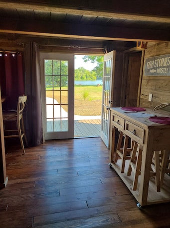 Interior. Cute Family Cabin at Lakeview by Sue