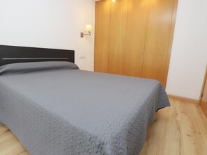 1 Schlafzimmer, Bügeleisen/Bügelbrett, Internetzugang, Bettwäsche
