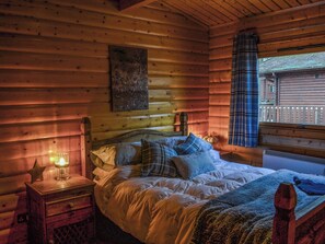 3 quartos, Wi-Fi de cortesia, roupa de cama