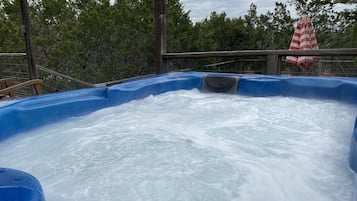 Baignoire à remous extérieure