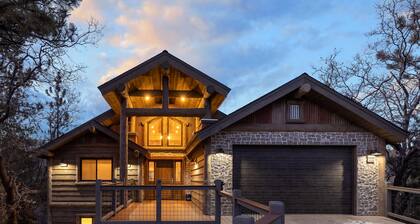 Ponderosa Peak. Stunning Mountain Views. Location. Breathtaking Home. Games and More