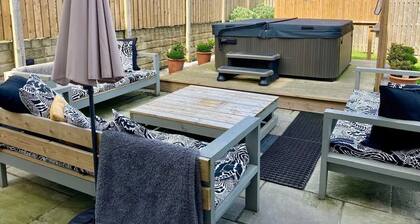Executive Rural Smart-Home with Jacuzzi