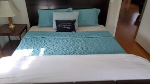 4 bedrooms, iron/ironing board, free WiFi, bed sheets