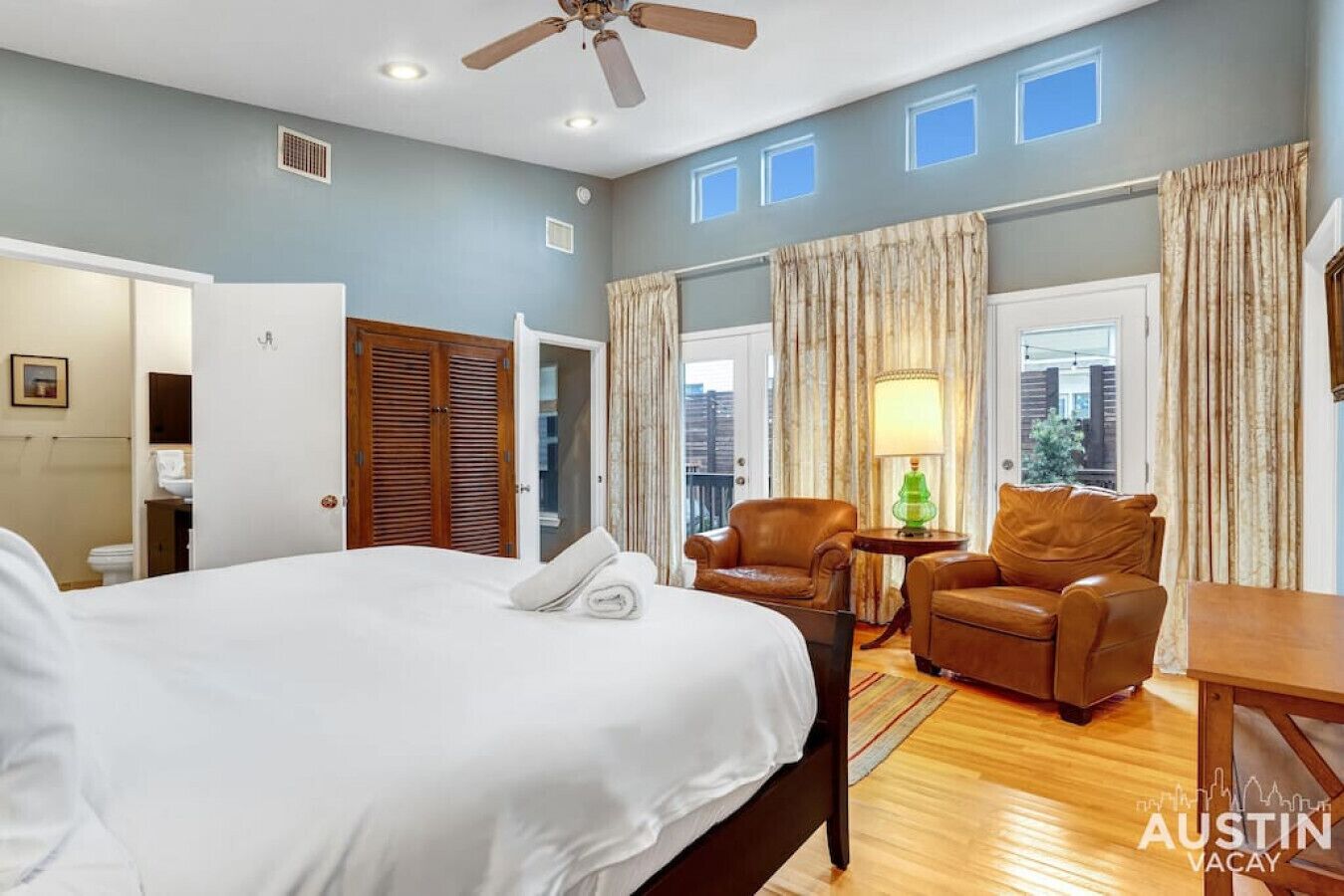 3 chambres, bureau, fer et planche à repasser, Wi-Fi gratuit