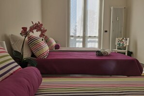 2 bedrooms, iron/ironing board, WiFi, bed sheets - Bnbook Casa Beatrice Appartamento con 2 camere Gallarate (Gallarate)