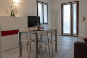 Dining - House Mary 2- with private garden (Sirmione)