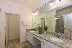 Bathroom - Solterra Resort-5252hoajgil by Florida Star Vacations (Davenport)
