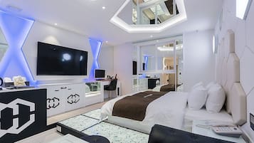 Camera Luxury (2F, Self-Check in) | Con stile personalizzato, con arredamento individuale, Wi-Fi gratuito