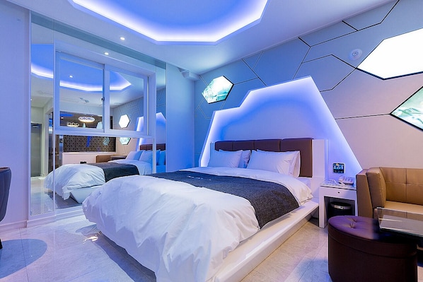 Luxe kamer (2F, Self-Check in) | Individueel gedecoreerd, individueel gemeubileerd, gratis wifi